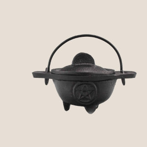 Mały Żeliwny Kociołek z Pentagramem