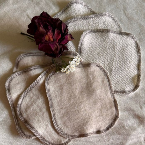 Płatki Konopne do Demakijażu