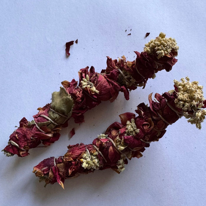 Kadzidło Różane Naturalne Kadzidło w Pęczku