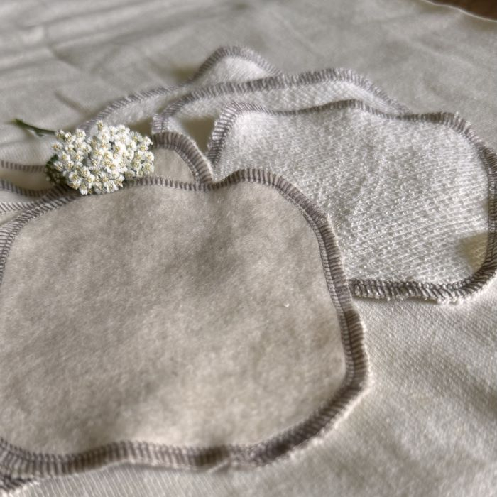 Płatki Konopne do Demakijażu