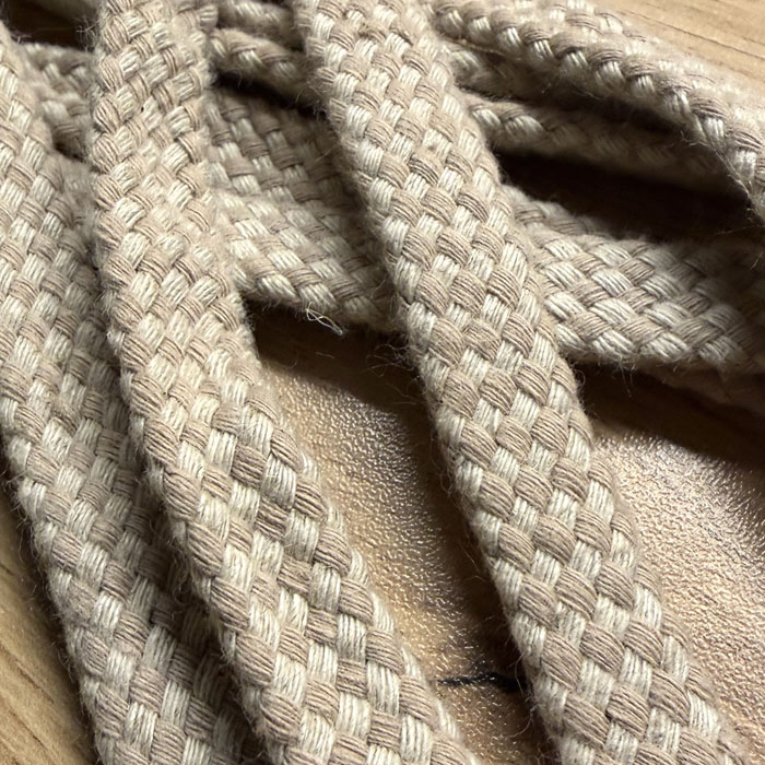 Płaskie Sznurówki Lniane Kratka 120 cm