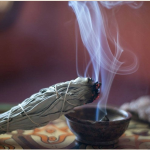 Czarna Szałwia Naturalne Kadzidło w Pęczku Smużki Czarna Szałwia