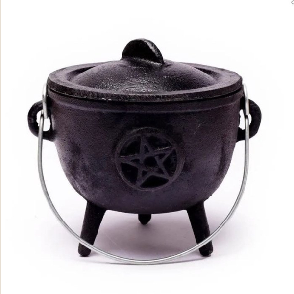 Kociołek Czarownicy Żeliwny z Pentagramem